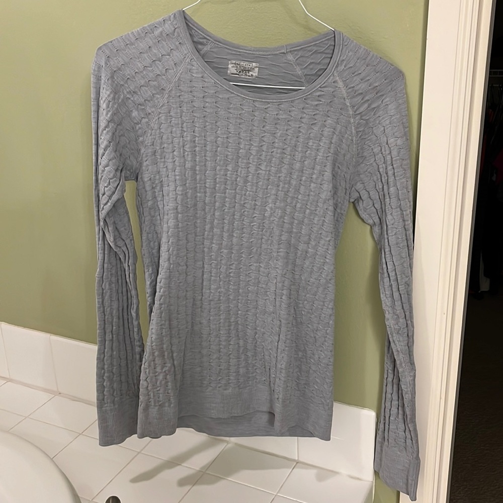 Athleta size XL running shirt